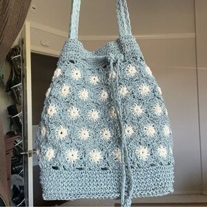 Vintage blue crochet Cherokee bucket bag